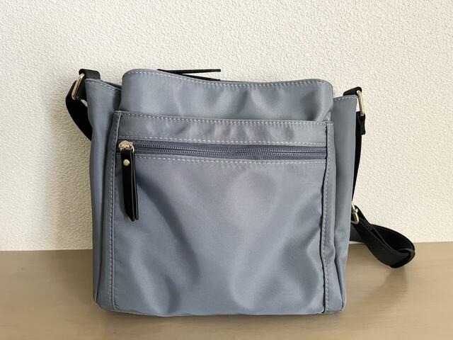 【Afternoon Tea ショルダーバッグ】サイズは約縦22.5×横25×マチ12cm。重さは約291gで超軽量です！