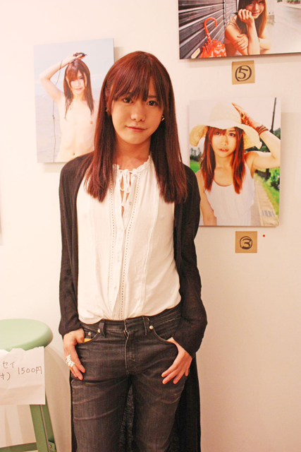 名古屋で開催の美しき男の娘・大島薫の写真展