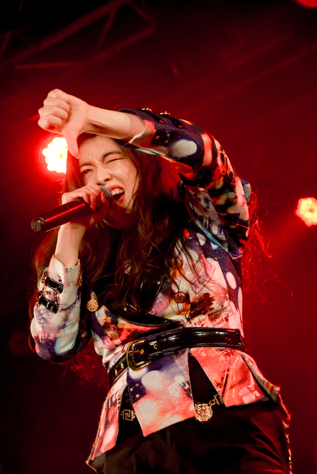 ベッド・イン 益子寺かおり（Vo）　撮影・市村岬