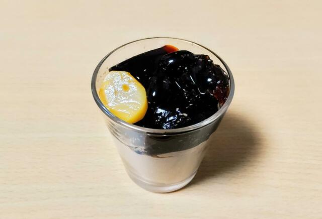 【コストコ　ほうじ茶プリン　1P　1798円】なめらかな口当たりと、和テイストの上品な甘さにハマる