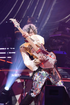 angela LIVE「THE BEYOND」