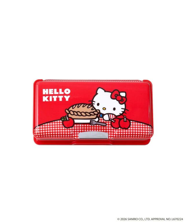 【3COINS×ハローキティコラボアイテム人気ランキング 10位】「HELLO KITTY 筆箱風小物入れ」レッド 660円（税込）