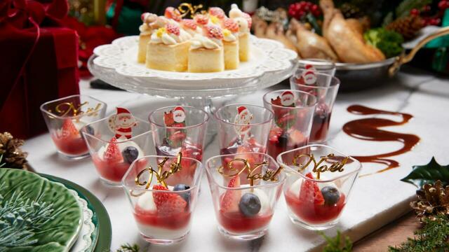 「クリスマスディナーブッフェ スイーツ」<期間:2025年12月24日・25日>【チーズ好きにはたまらない“多彩なチーズメニュー”が大集結!「ランチブッフェ~Cheese・Cheese・Cheese~」開催!】