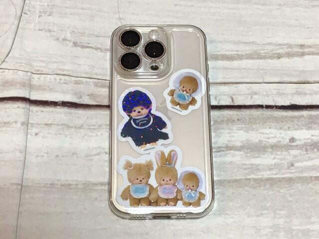 今回は、贅沢に3枚もスマホケースに挟んでみました！かわいすぎる…！