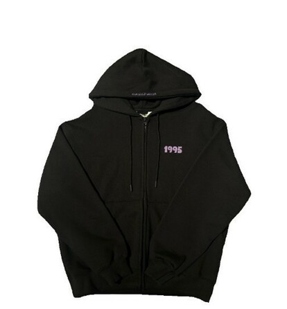 ジミレニアル　トレーナー　1995 Sweat Shirt ジミンパパ　釜山店 BTSジミンのパパのアパレル雑貨ブランドが有楽町に期間限定オープン