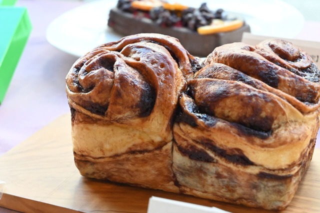 【成城石井】成城石井自家製 ショコラブレッド 1 個 税込604円