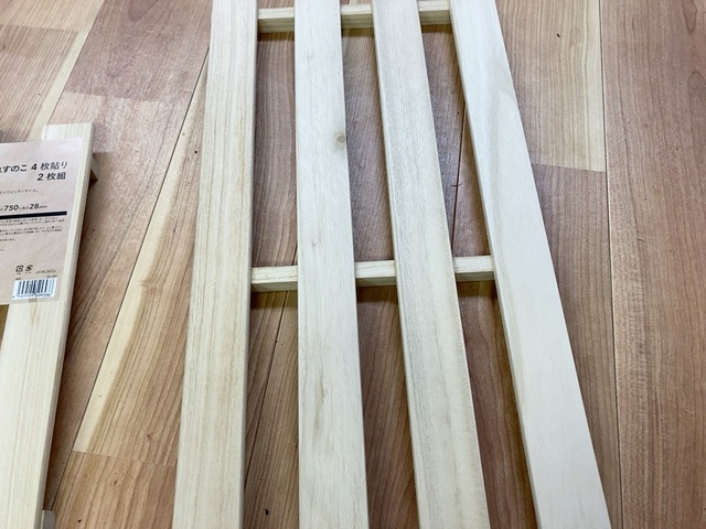 【カインズ 桐すのこ4枚貼り 2個】寝具だけでなく、衣類の収納にも