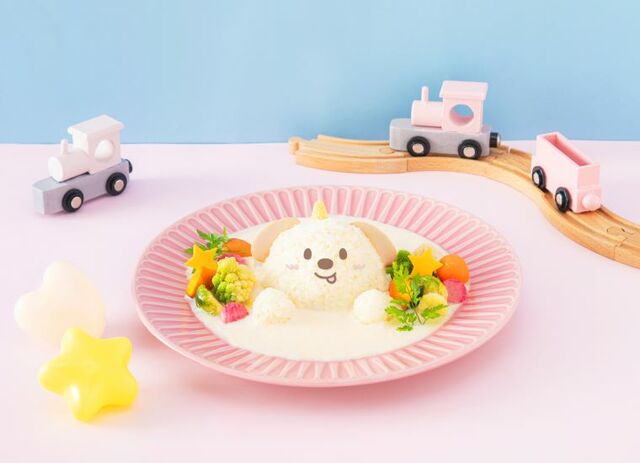 ●ホワイトカレー_MEONGRYONGIE：2,290円（税込）MEONGRYONGIEをイメージしたホワイトカレー☆ カラフルなお野菜をトッピングしたマイルドなカレーです。