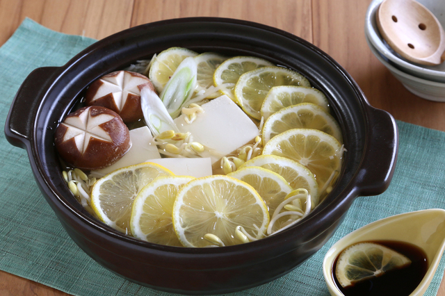もやしレモン湯豆腐
