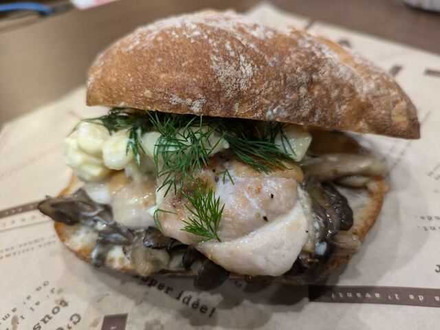 「信州きのこのアリオリソースリュスサンド」KT’s Bakery&Cafe（長野・千曲）