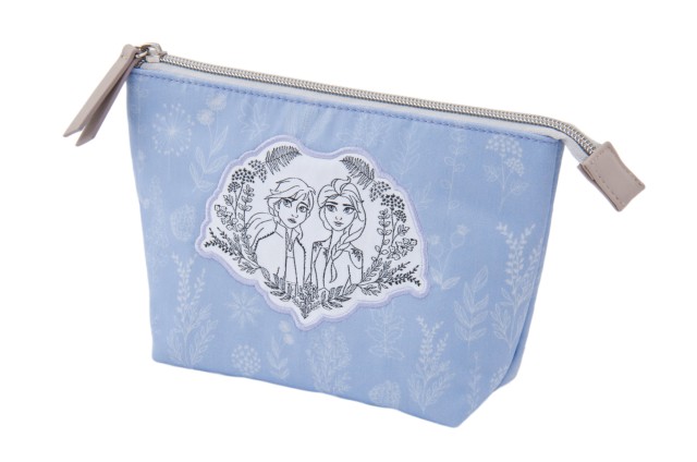 ポーチ 2,300円｜東京ディズニーリゾート『アナと雪の女王2』