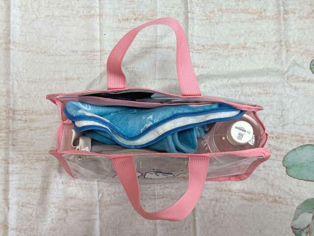 実際にサウナグッズを入れてみました！【アベイル×ちいかわ】「スパバッグ（ちいかわ＆ハチワレ＆うさぎ）」