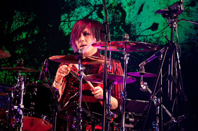 アルルカン・堕門(Dr) (撮影・さわきみのり)