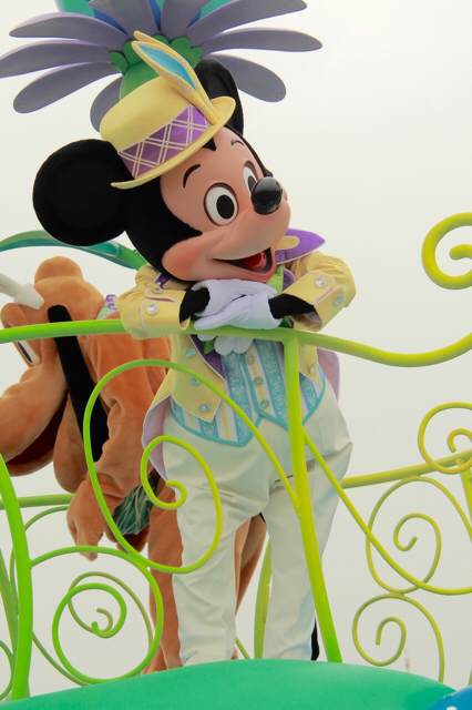 東京ディズニーランド「ディズニー・イースター2015」／「ヒッピティ・ホッピティ・スプリングタイム」ミッキーマウス ©Disney