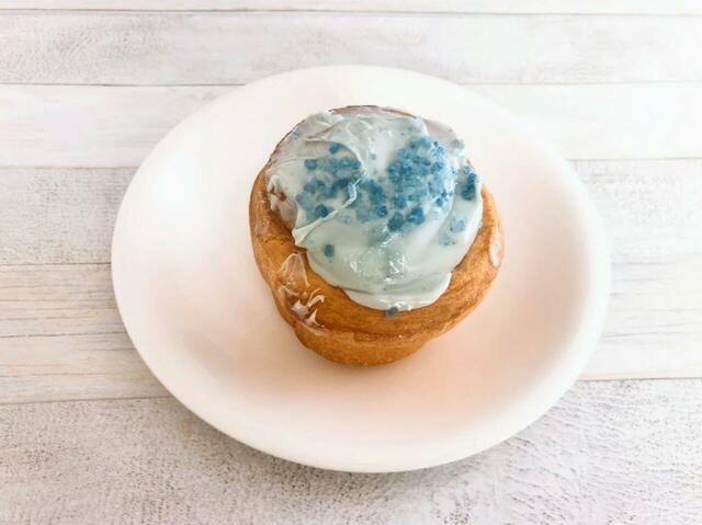 電子レンジ500Wで30秒温めるとさらに美味しい！【スターバックス】塩バニラロール ※店舗限定品（1個）店内飲食価格：310円（税込）