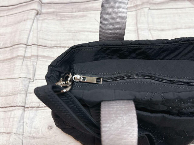 安心して使える天ファスナー仕様