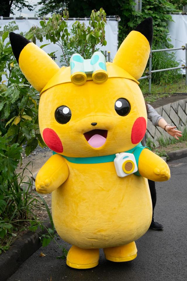 記者会見に駆けつけたピカチュウ