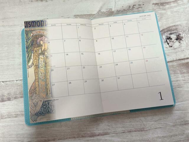 1月のアートは「ジスモンダ」。ミュシャの名を世界に知らしめたサラ・べルナール主演の演劇ポスターです