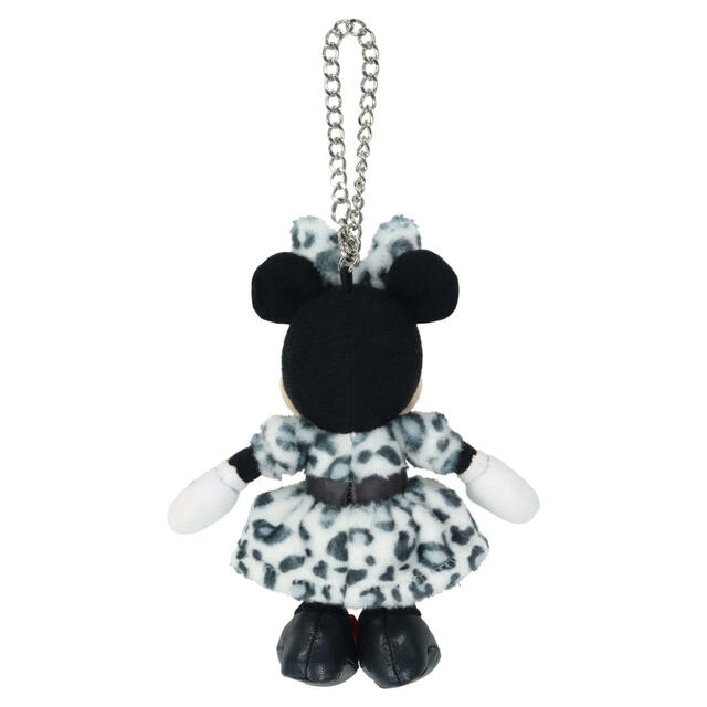 ぬいぐるみチャーム 2,200円｜東京ディズニーリゾート ふわふわファッショングッズ｜販売店舗：東京ディズニーランド「グランドエンポーリアム」、東京ディズニーシー「タワー・オブ・テラー・メモラビリア」｜発売日：2025年10月16日（木）