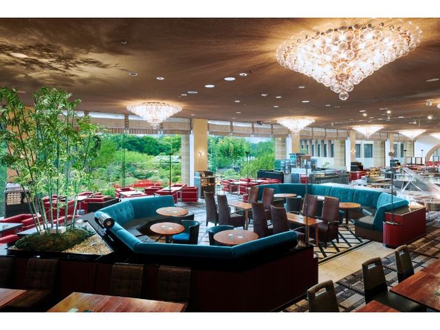 ホテルニューオータニ　ティー＆カクテル「ガーデンラウンジ」