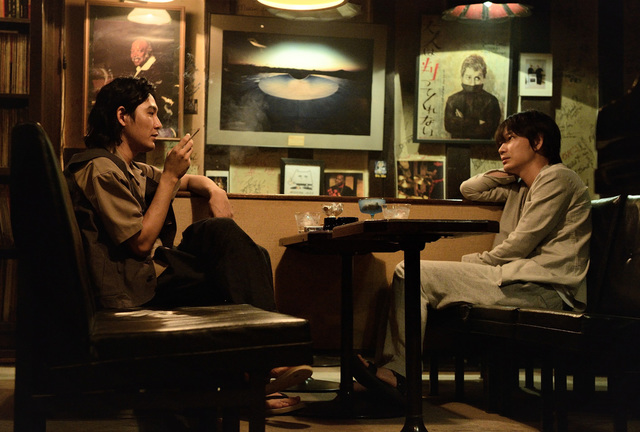 『影裏』2月14日(金)公開　©2020「影裏」製作委員会