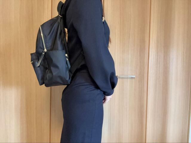 【GLOBAL WORK　撥水軽量10ポケリュックミドル】オフィスカジュアルにもマッチし、幅広いシーンで使えます