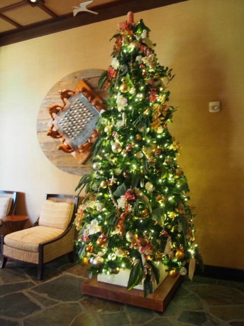 アウラニの中にはところどころにツリーが飾られます 写真提供/ゆみみさん