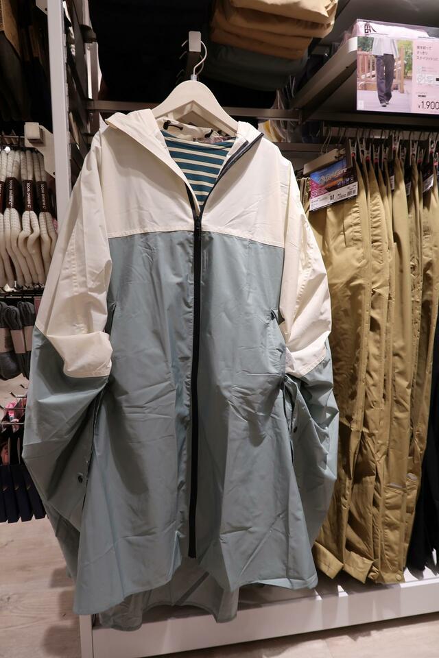 「Workman Colors」イグジットメルサ銀座店/レディース高撥水レインポンチョ2,900円