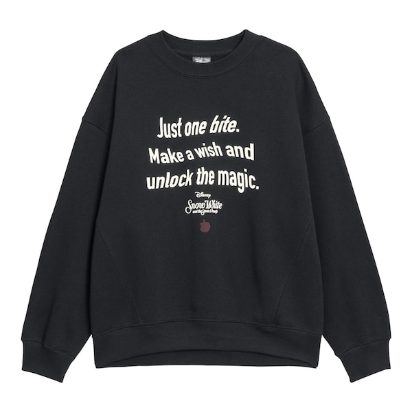 スウェットプルオーバー(長袖)Disney +X 1,990円