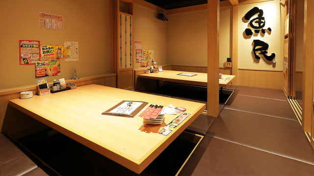 モンテローザ公式twitterでバーチャル背景に使用できる店舗写真を配布中