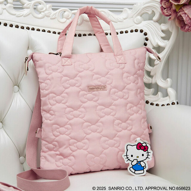 【『HELLO KITTY リボンな3wayキルティングBAG BOOK キュートPINK』（宝島社）】トートで使う場合