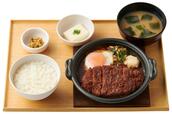 「【5位】味噌かつ煮定食」<集計期間:2026年1月1日~2026年6月30日>【2026年上半期「やよい軒」で最も売れた定食は?定番定食・期間限定定食・サイドメニューのトップ5をご紹介!】