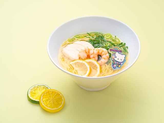 ディアダニエルをモチーフにした「SO!フレッシュ☆エビとチキンの塩レモンラーメン」