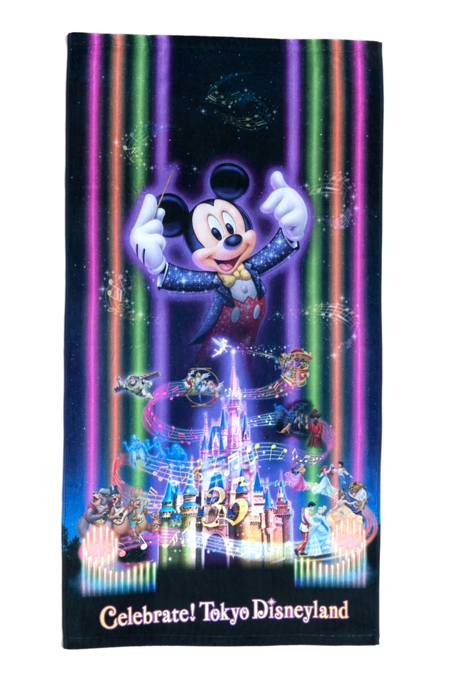 バスタオル ¥3,000 ※約120×約60cm｜東京ディズニーランド「Celebrate! Tokyo Disneyland」スペシャルグッズ（2018年）