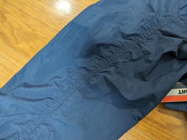 【ワークマン リペアテック(R)超軽量×遮熱MA-1タイプジャケット】袖部分はギャザーが寄ったようなデザインでスッキリ見えます