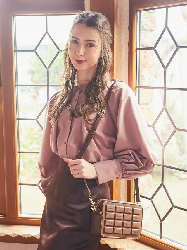 【Maison de FLEUR Chocolat Series】ショコラショルダーバッグ　カラー：DarkPink/DarkBrown　価格：￥12,100