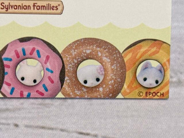 【シルバニアファミリー メモ帳(ドーナツ)】ちょこんとお顔をのぞかせる姿が悶絶級のかわいさ!