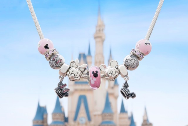 新作☆ Pandora ディズニー 2022年 ミッキー 花火 チャーム - チャーム