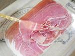 食肉加工品コーナーにて販売されています【fumagalli プロシュートスライス】
