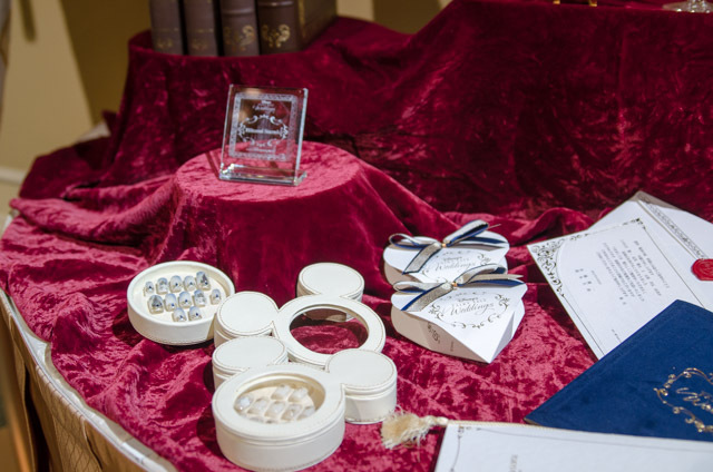 東京ディズニーランドホテル宴会場「シンデレラドリーム」でのウェディングプログラム「ディズニー・ロイヤルドリーム・ウェディング」©Disney