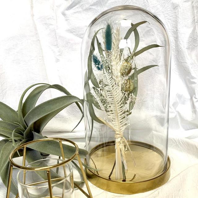 【IKEA BEGÅVNING ベゴーヴニング】ドライフラワーを入れて飾っても◎。一輪でもぐっと存在感のあるディスプレイに