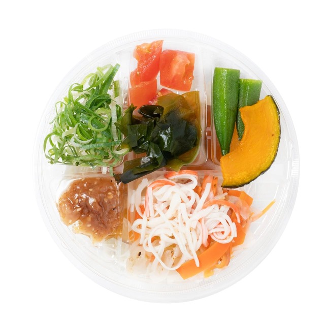 【成城石井「成城石井自家製 紀州産梅ダレと土佐酢で和えた野菜で食べるそうめん」539円】パッケージ写真