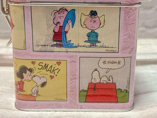 もちろん全ての面にピーナッツのコミックイラスト入り！
