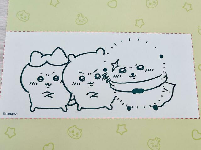 10.ラッコと凛々しいポーズを決めるちいかわ＆ハチワレ