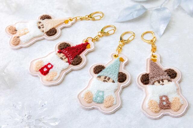 東京ディズニーリゾート「ディズニー・クリスマス」スペシャルグッズ|販売店舗:東京ディズニーランド「ディズニー&カンパニー」|発売日:2025年11月10日(月)