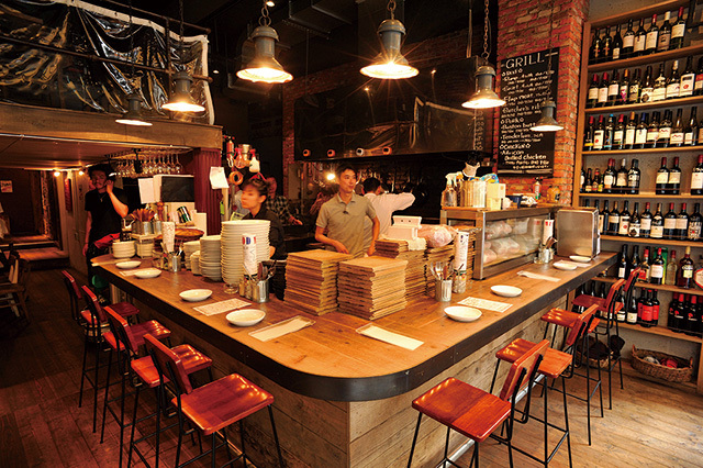 「ブッチャーブラザーズ」内観