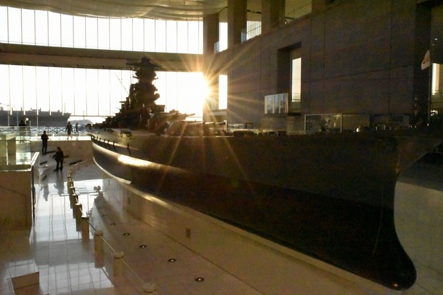 戦艦大和と夕陽