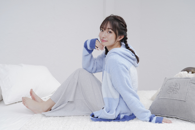 裾と袖のブルーがアクセント！クールな色でもモコモコあったか♪　冬組 ルームウェア　（SuperGroupies ）