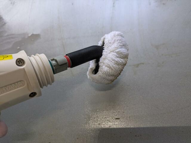 【アイリスオーヤマ スチームクリーナーハンディタイプ（STM-305R-C）】換気扇の整流板などの油汚れもきれいにできます