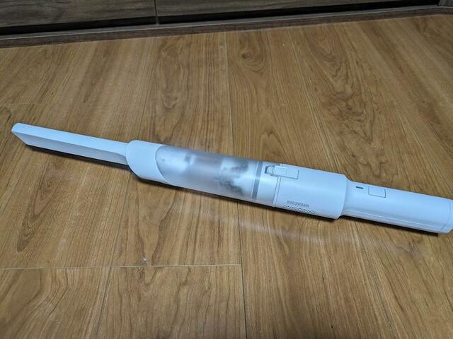 【アイリスオーヤマ ハンディクリーナーマルチツールセット】本体+すき間ノズルであちこち掃除しやすいハンディクリーナーに